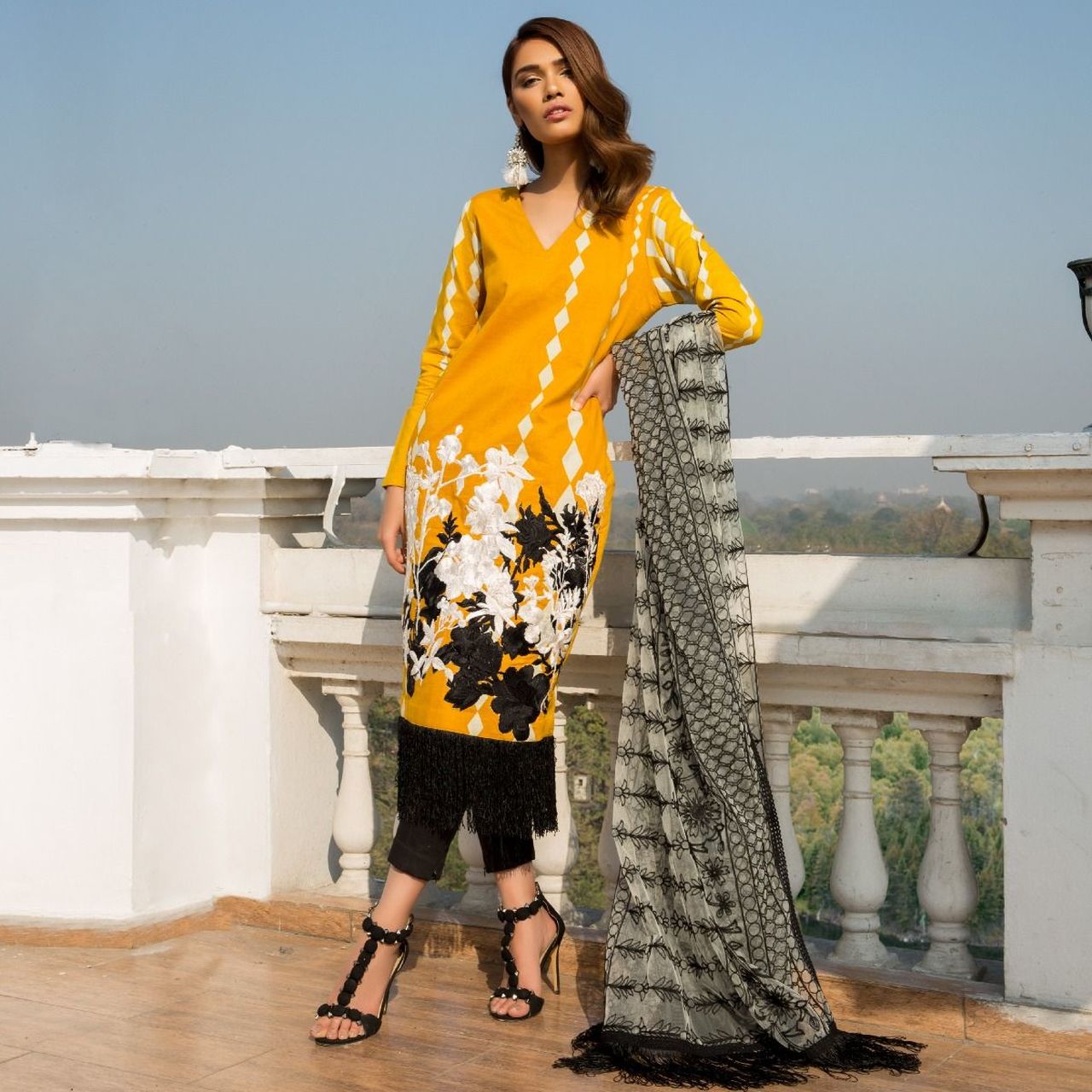 SANA SAFINAZ MUZLIN SPRING SUMMER UNSTITCHED TWO PIECE SHIRT AND DUPATTA 27b